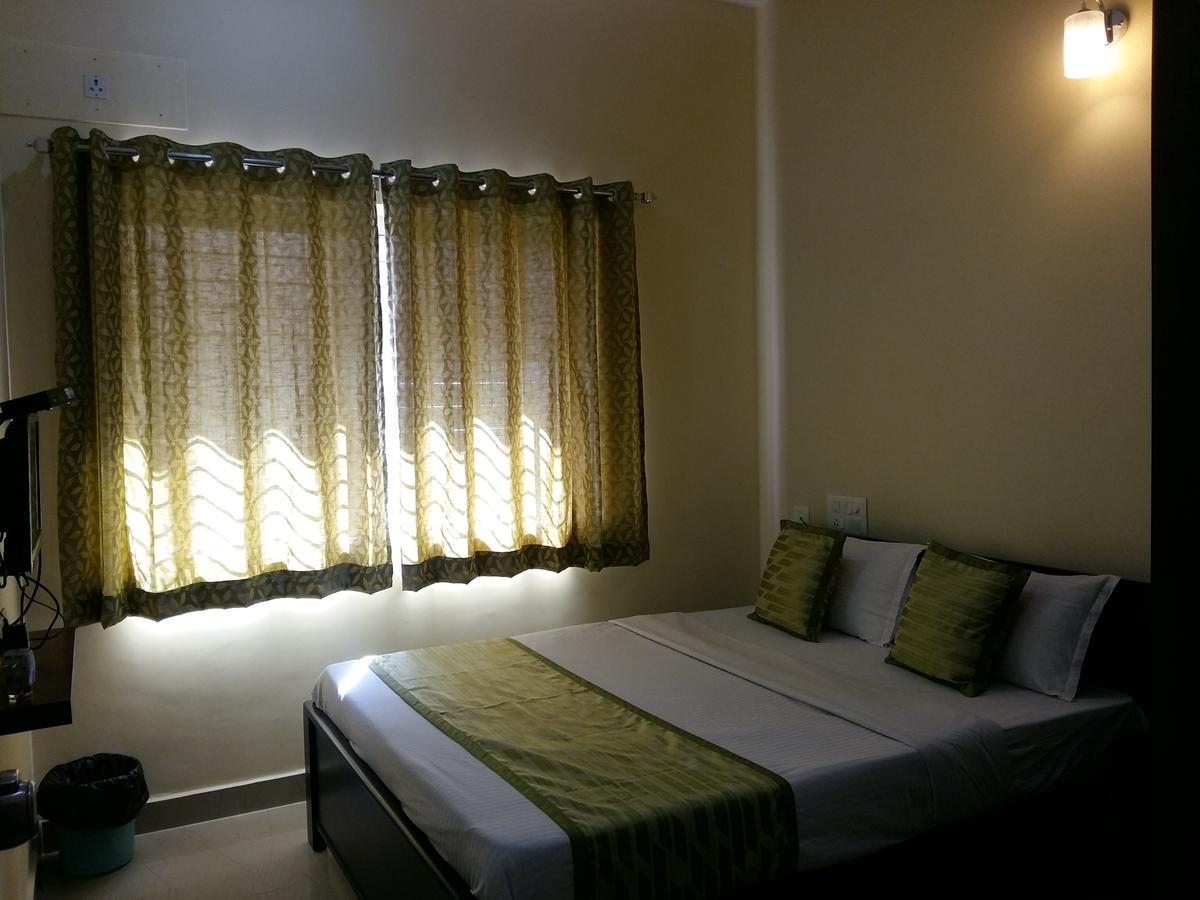 Comforts Hostel Mysore Buitenkant foto